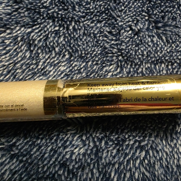 Buttercup Shimmer Eyeshadow - Picture 3 of 3